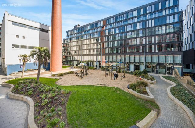 Apartment 40, The Marker, Block 5 Grand Canal Square Residences, Grand Canal Dock, Dublin 2 - Click to view photos