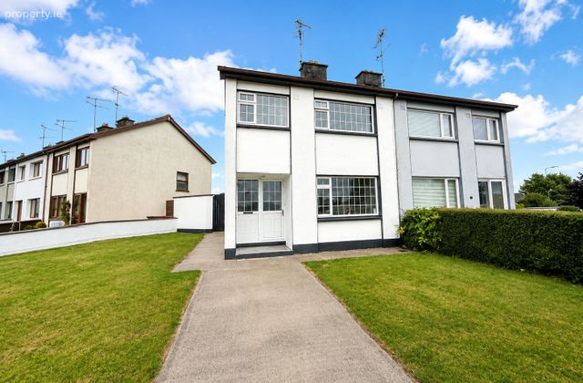 47 Fairview Crescent, Killygoan, Monaghan Town, Monaghan, Co. Monaghan - Click to view photos