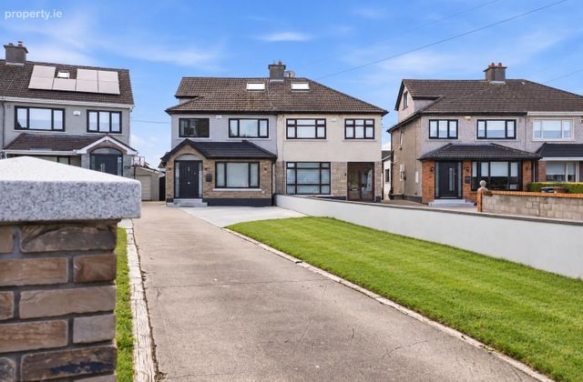 133 Riverside Park, Clonshaugh, Dublin 17 - Click to view photos