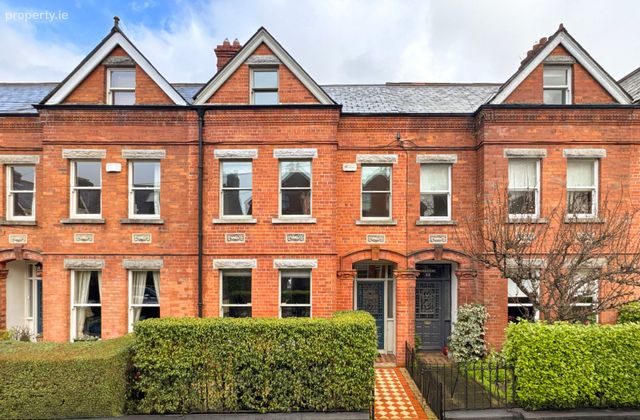30 Oaklands Park, Sandymount, Dublin 4, Sandymount, Dublin 4 - Click to view photos