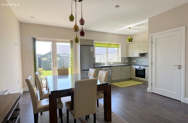 26 Maoilin, Ballymoneen Road, Galway, Knocknacarra, Knocknacarra, Co. Galway - Click to view photos