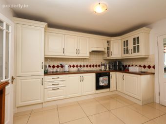 12 The Sycamores, Rochfortbridge, Rochfortbridge, Co. Westmeath - Image 4