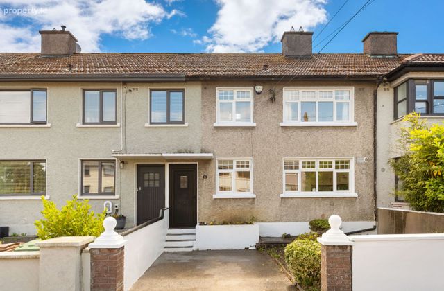 51 Marian Park, Blackrock, Deansgrange, Co. Dublin - Click to view photos