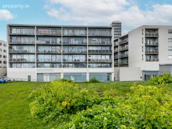 Apartment 8, The Turnpike, Ballymun, Dublin 11