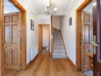 8 Engleberg Court, Mounttown Road Lower, Dun Laoghaire, Co. Dublin - Image 2