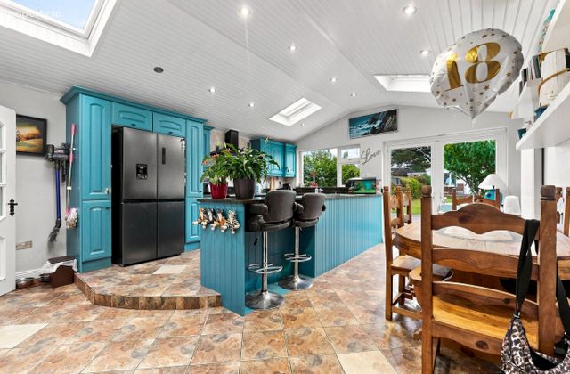 107 Finglas Park, Finglas, Dublin 11 - Click to view photos