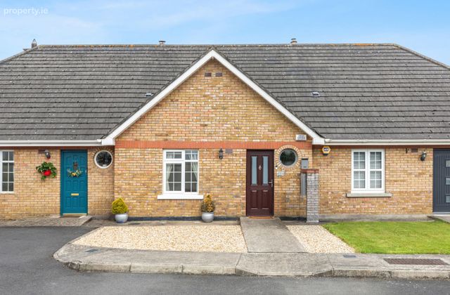 22 Ard&aacute;n, Trim Road, Athboy, Co. Meath - Click to view photos