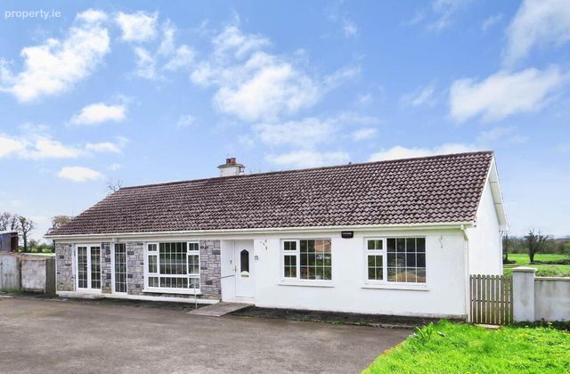 Castletown Village, Kilmallock, Co. Limerick, Kilmallock, Co. Limerick - Click to view photos