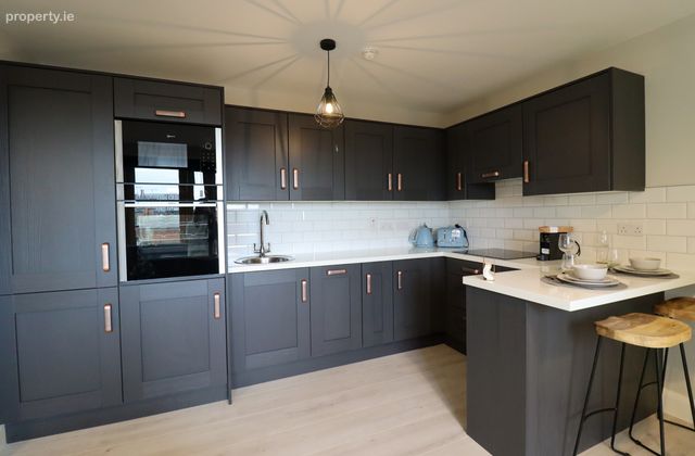 Apartment 19, Grand Canal Court, Dublin 8 - Click to view photos