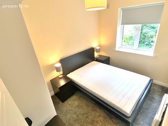Apartment 30, Tir Connell Grove, Dublin 8 - Image 5