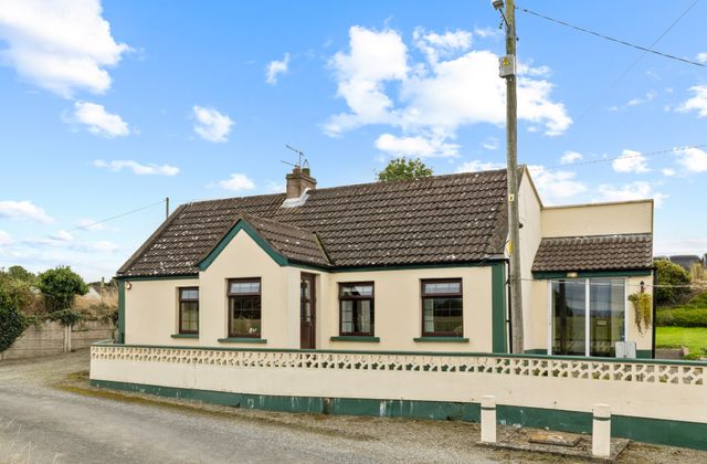 House, Yard &amp; Gardens, Mullagh Lane, Dromiskin, Co. Louth, Dromiskin, Co. Louth - Click to view photos