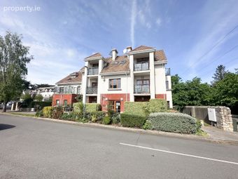 Cairnbrook Avenue, Carrickmines, Dublin 18