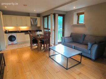 38 Douglas House, Maryborough Hill, Douglas, Cork, Rochestown, Co. Cork