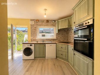 13 Wellview Green, Mulhuddart, Dublin 15, Co. Dublin, Mulhuddart, Dublin 15 - Image 5