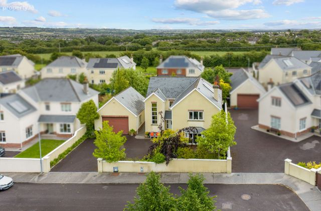 4 Kilmoney Woods, Kilmoney, Carrigaline, Co. Cork - Click to view photos