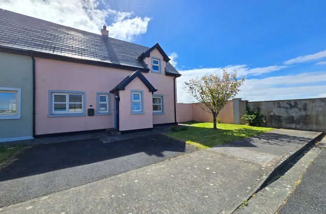 20 Cluain Uillin, Miltown Malbay, Co. Clare, Miltown Malbay, Co. Clare - Click to view photos