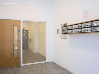 Apartment 5, 45 Saint Anthony's Road, Rialto, Dublin 8 - Image 3