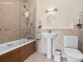 51 Kingston Hall, Ticknock, Co. Dublin