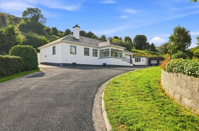 Castleview, Bunavie, Pallasgreen, Co. Limerick - Click to view photos