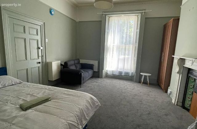Rathmines Road Upper, Rathgar, Dublin 6 - Click to view photos