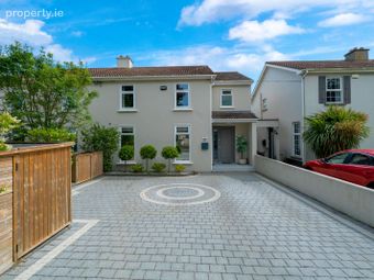 Waterside Crescent, Sainthelens, Portmarnock, Co. Dublin - Image 2