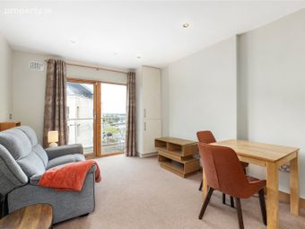 18 Laurel House, Carrickmines Green, Dublin 18, Carrickmines, Dublin 18 - Image 4