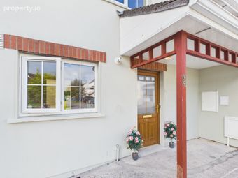 35 Elm Grove, Gort An &Oacute;ir, Castlemartyr, Co. Cork - Image 2