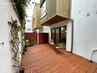 The Courtyard, Woodville, Glanmire, Co. Cork