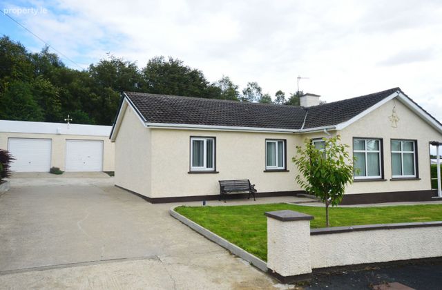 Beechwood Lawn, Dunwiley, Stranorlar, Ballybofey, Co. Donegal - Click to view photos