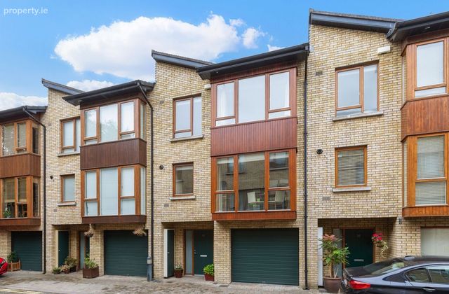 35 Auburn, Howth Road, Clontarf, Dublin 3 - Click to view photos