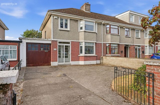 35 Shanowen Drive, Dublin 9, Whitehall, Dublin 9 - Click to view photos
