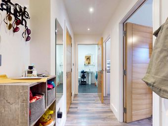 Apartment 6, 27, Tramyard Exchange, Dublin 8 - Image 2