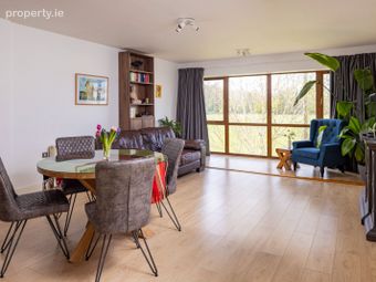 22 Milton Hall, Dublin Road, Swords, Co. Dublin - Image 2