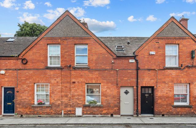 8 Home Villas, Donnybrook, Dublin 4 - Click to view photos