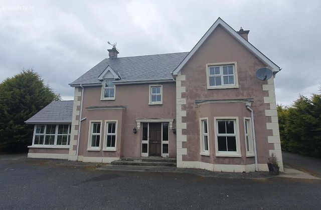 2 Ross Downs, Rossgier, Lifford, Co. Donegal, Lifford, Co. Donegal - Click to view photos