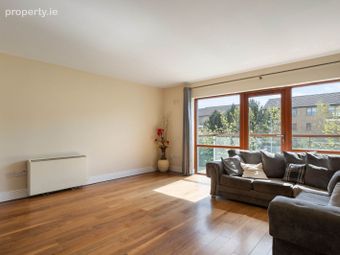 40 Hunters Hall, Hunters Place, Ballycullen, Dublin 24 - Image 3