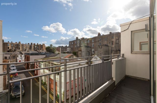Apartment 3, 70 Leeson Close, Dublin 2 - Click to view photos