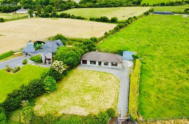 Tylagh, Kielduff, Tralee, Co. Kerry - Click to view photos