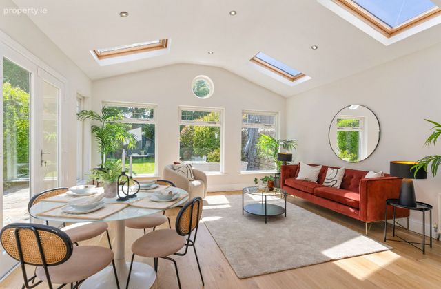 21 Merrion View Avenue, Ballsbridge, Dublin 4 - Click to view photos
