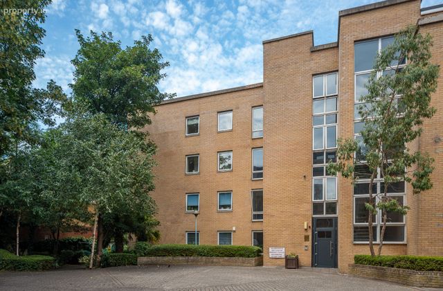 173 The Tramyard, Inchicore, Dublin 8 - Click to view photos