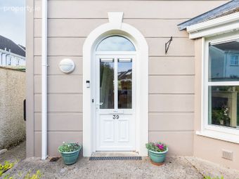 39 An Faill, C&uacute;l &Aacute;rd, Carrigtwohill, Co. Cork - Image 2