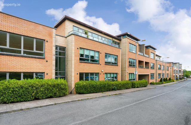 6 Garrison Mews, Cabinteely, Dublin 18, Cabinteely, Dublin 18 - Click to view photos