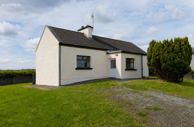 The Herd's House, Woodfield, Kilkelly, Co. Mayo, Kilkelly, Co. Mayo - Click to view photos
