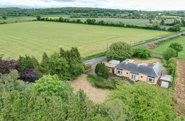 Ballycarnan, Portlaoise, Co. Laois, Portlaoise, Co. Laois - Click to view photos