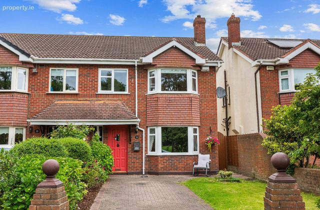 15 College Park Way, Ballinteer, Dublin 16 - Click to view photos