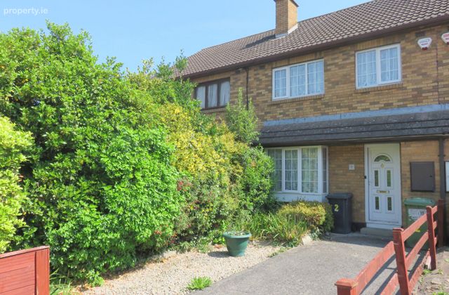 2 Pinewoods, Clondalkin, Dublin 22 - Click to view photos