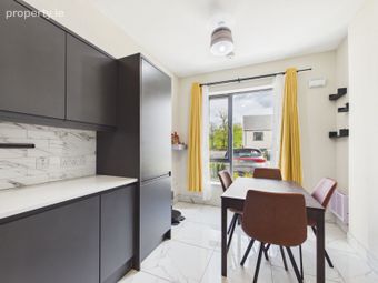 10 The Grove, Harpers Creek, Glounthaune, Co. Cork - Image 5