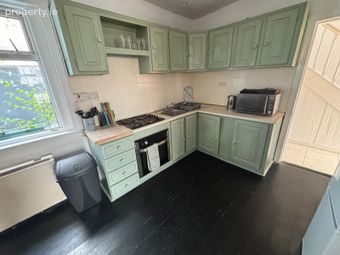 17 Presentation Road, Galway City Centre, Co. Galway - Image 4