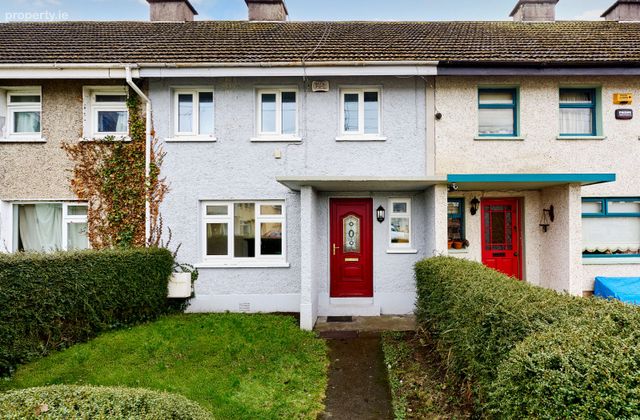 42 Saint Mary's Park, Navan, Co. Meath - Click to view photos