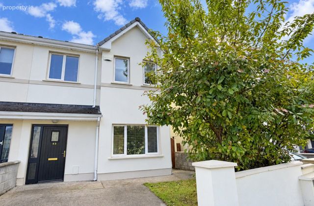 43 Castlerock Avenue, Castleconnell, Co. Limerick - Click to view photos